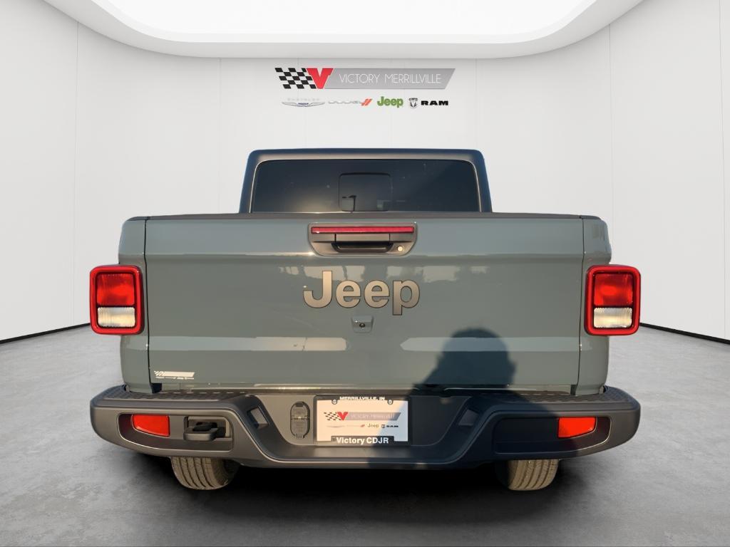 new 2025 Jeep Gladiator car, priced at $42,899
