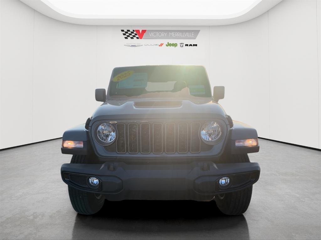 new 2025 Jeep Gladiator car, priced at $42,899