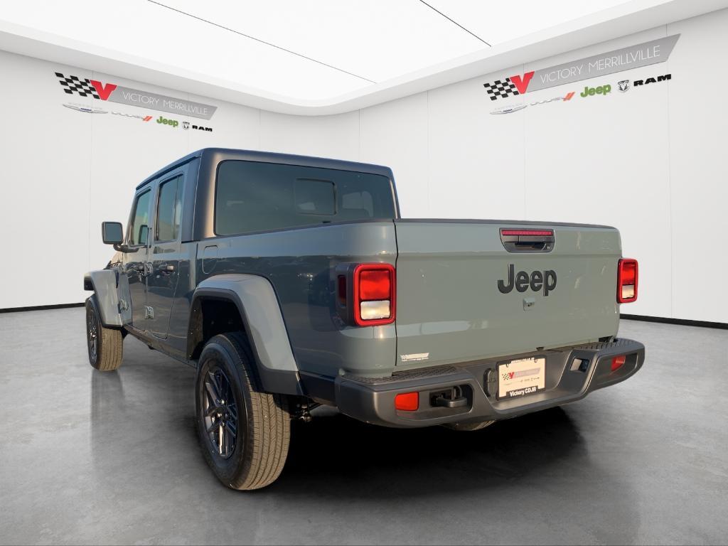 new 2025 Jeep Gladiator car, priced at $42,899