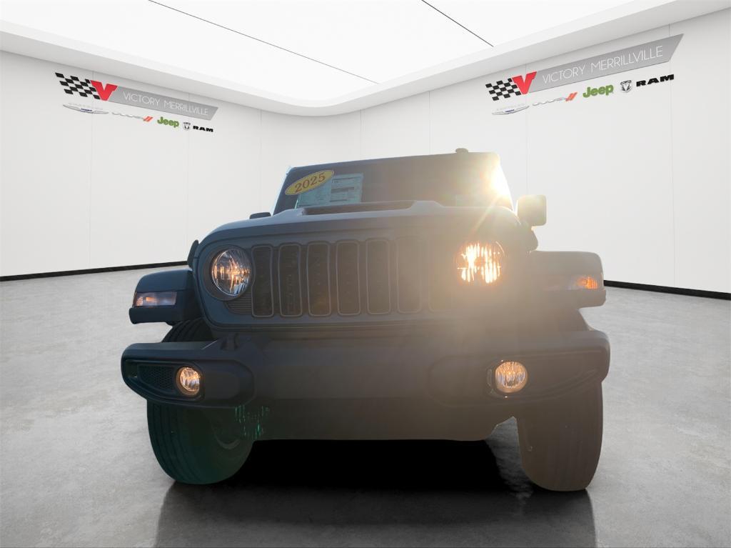 new 2025 Jeep Gladiator car, priced at $42,899