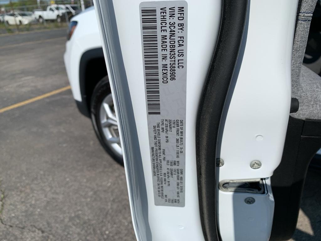 new 2025 Jeep Compass car, priced at $25,002