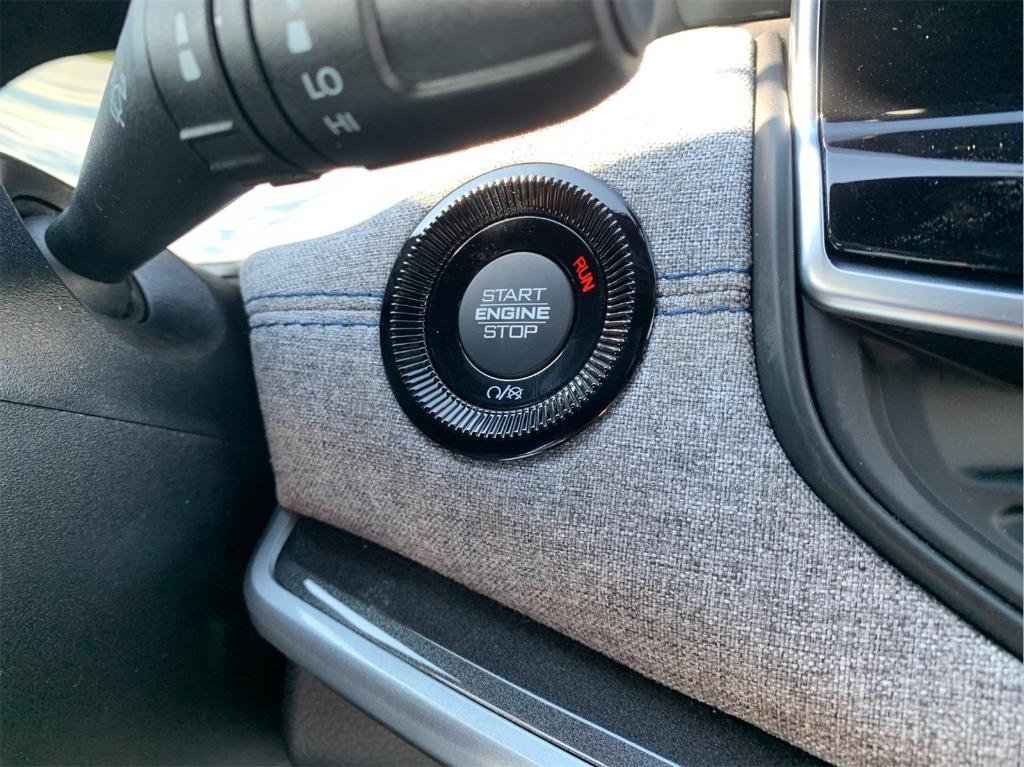 new 2025 Jeep Compass car, priced at $25,002