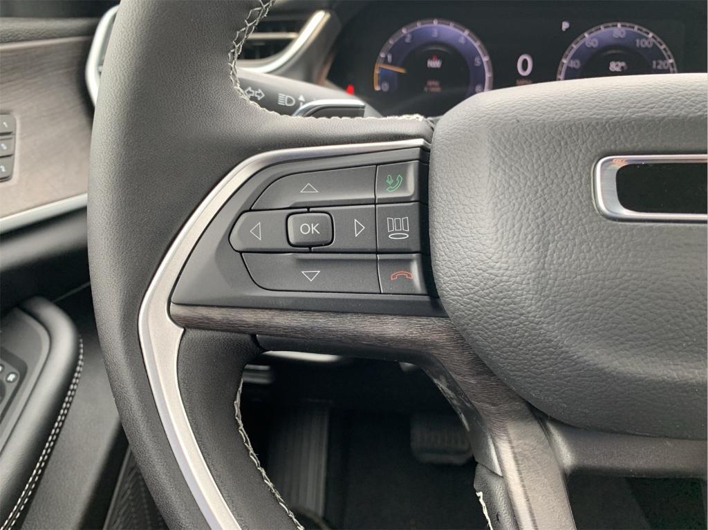 new 2025 Jeep Grand Cherokee L car, priced at $51,025
