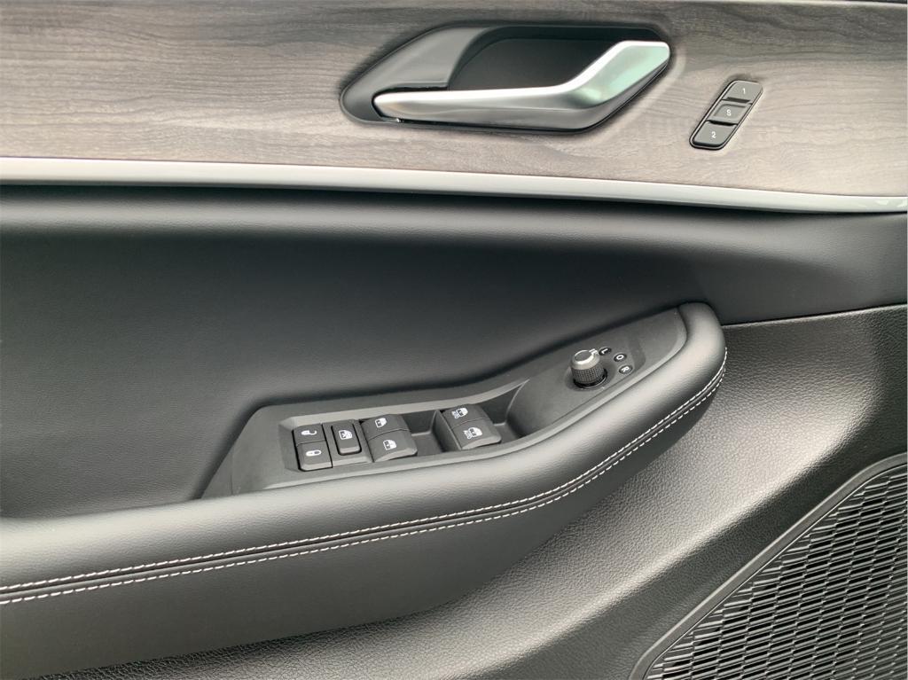 new 2025 Jeep Grand Cherokee L car, priced at $47,856