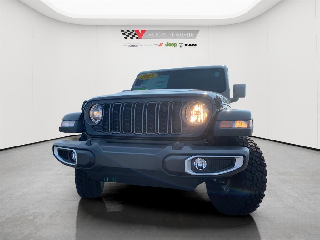 new 2025 Jeep Gladiator car, priced at $40,577