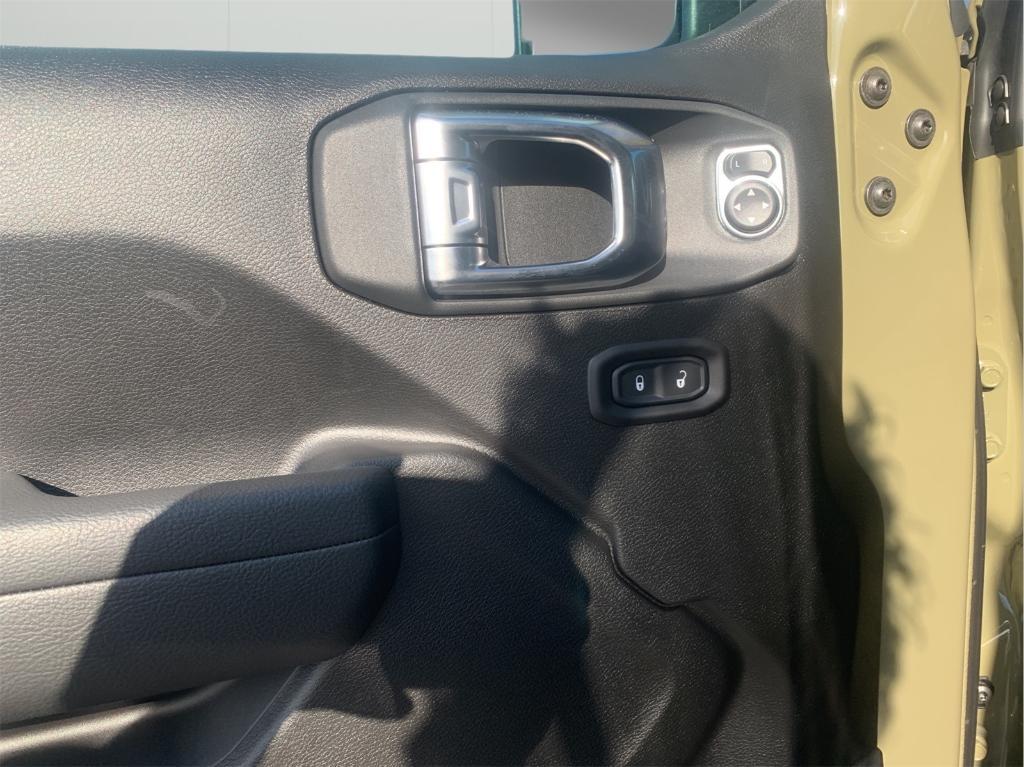 new 2025 Jeep Wrangler car, priced at $41,880