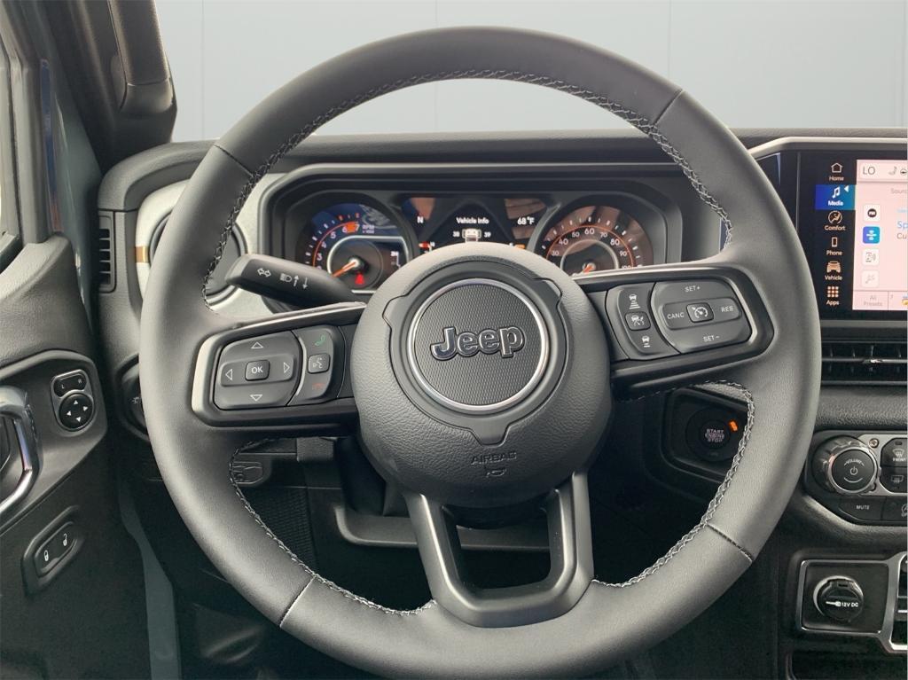 new 2025 Jeep Wrangler car, priced at $41,710
