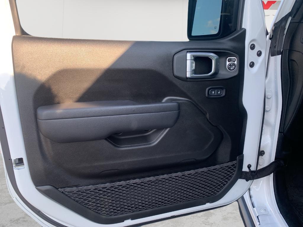 used 2024 Jeep Gladiator car, priced at $46,160