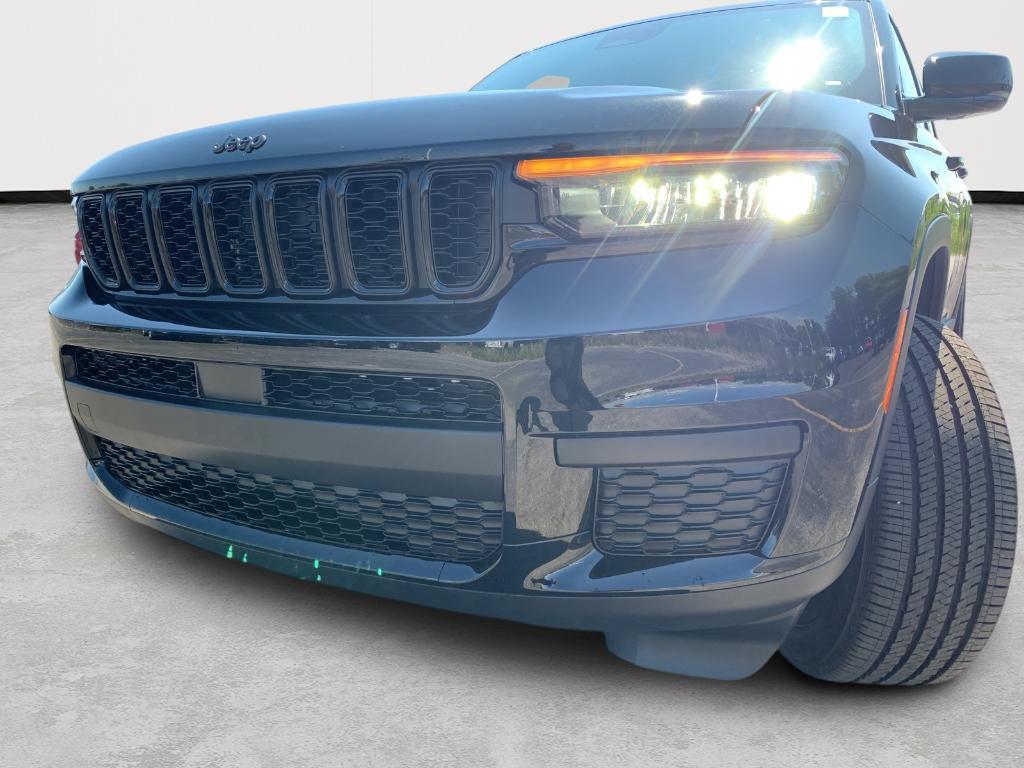 new 2025 Jeep Grand Cherokee L car, priced at $43,907