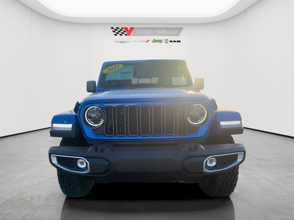 new 2025 Jeep Gladiator car, priced at $43,290