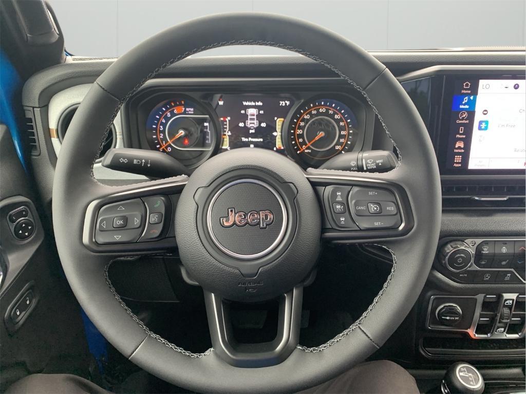 new 2025 Jeep Wrangler car, priced at $43,048