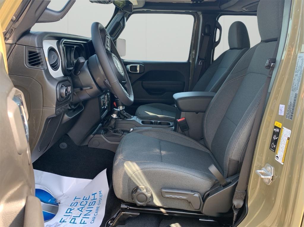 new 2025 Jeep Wrangler car, priced at $44,011