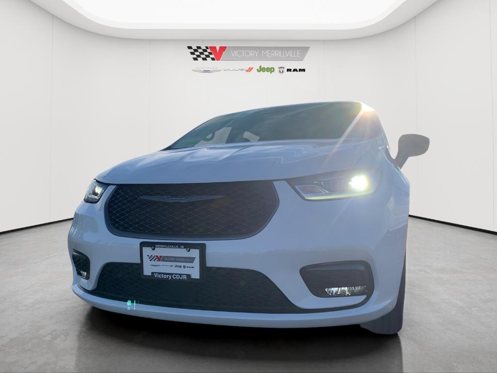 new 2026 Chrysler Pacifica car, priced at $37,498