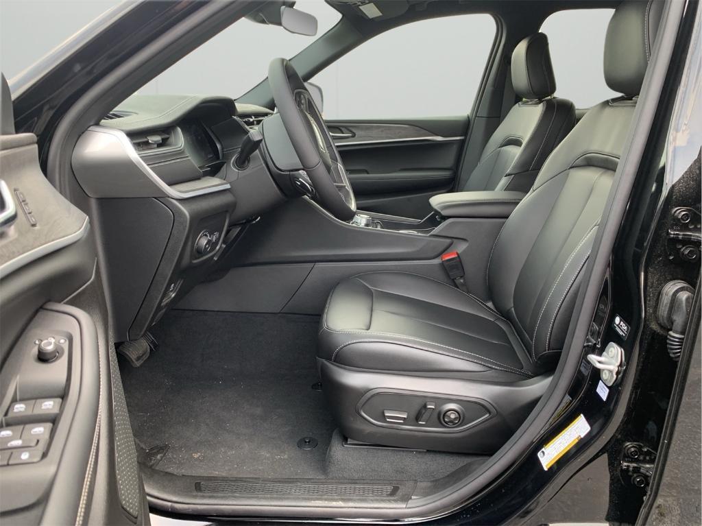 new 2025 Jeep Grand Cherokee car, priced at $46,709
