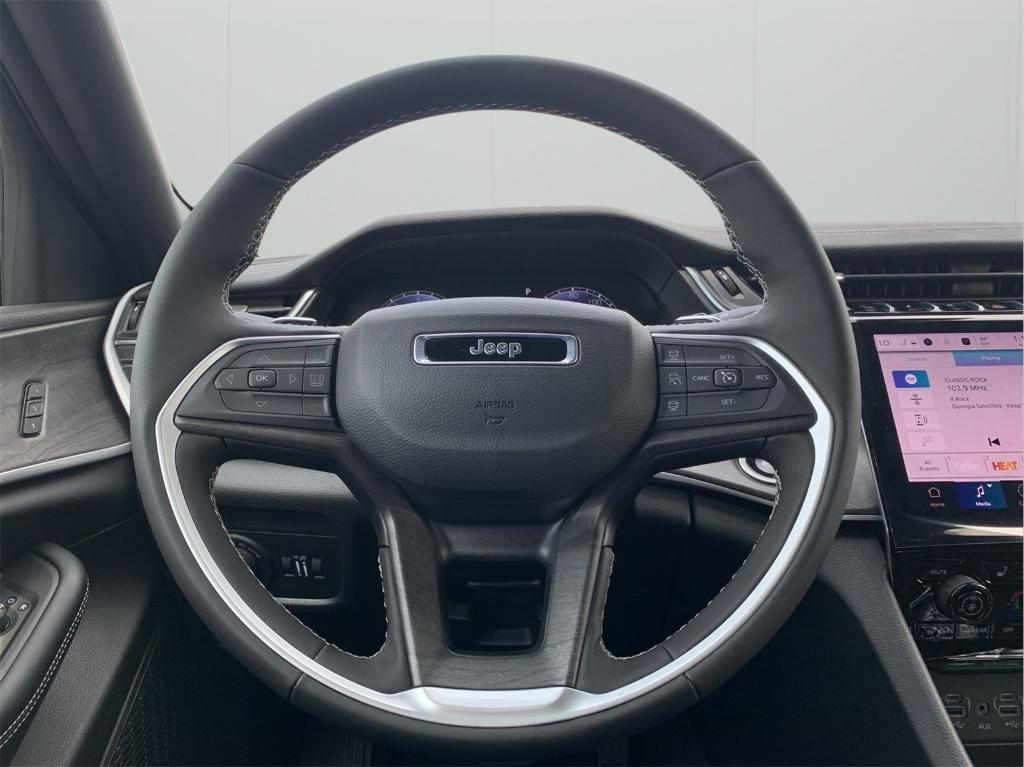 new 2025 Jeep Grand Cherokee car, priced at $46,709