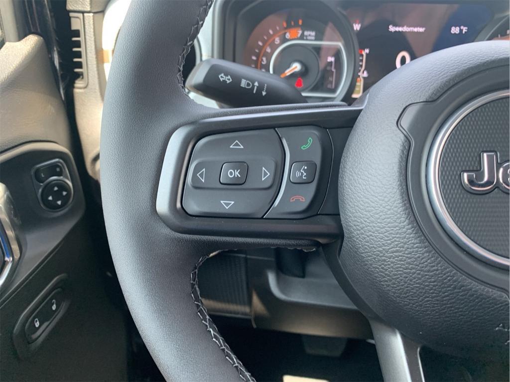 new 2025 Jeep Wrangler car, priced at $43,048