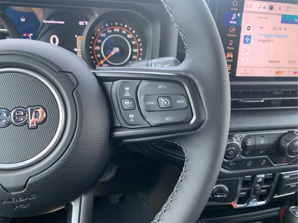 new 2025 Jeep Wrangler car, priced at $43,048