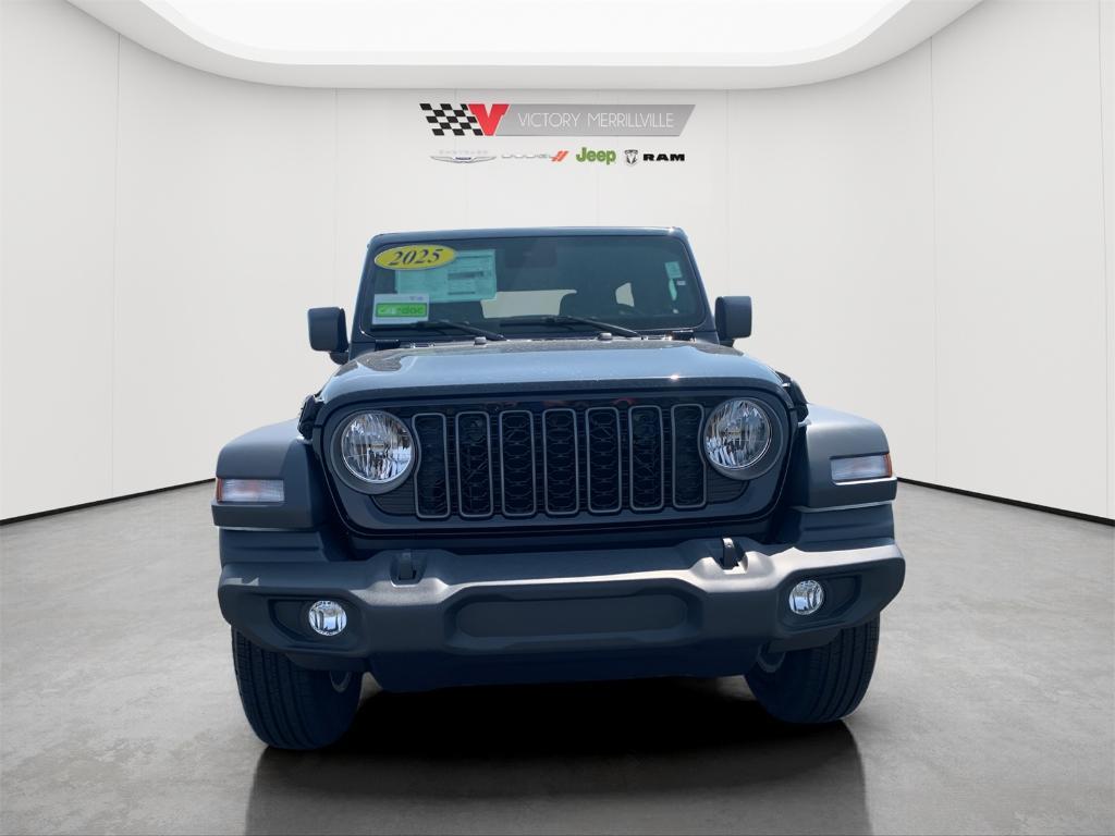 new 2025 Jeep Wrangler car, priced at $43,048