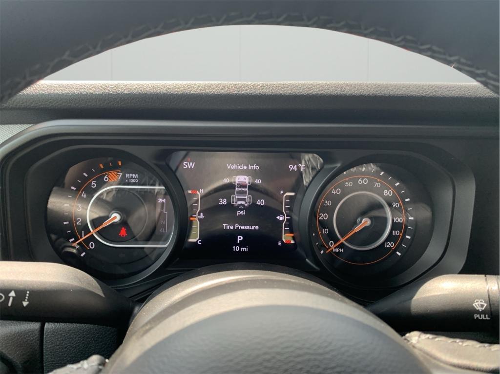 new 2025 Jeep Wrangler car, priced at $43,048
