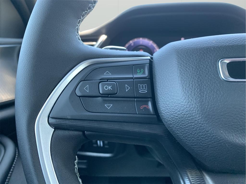new 2025 Jeep Grand Cherokee L car, priced at $43,324