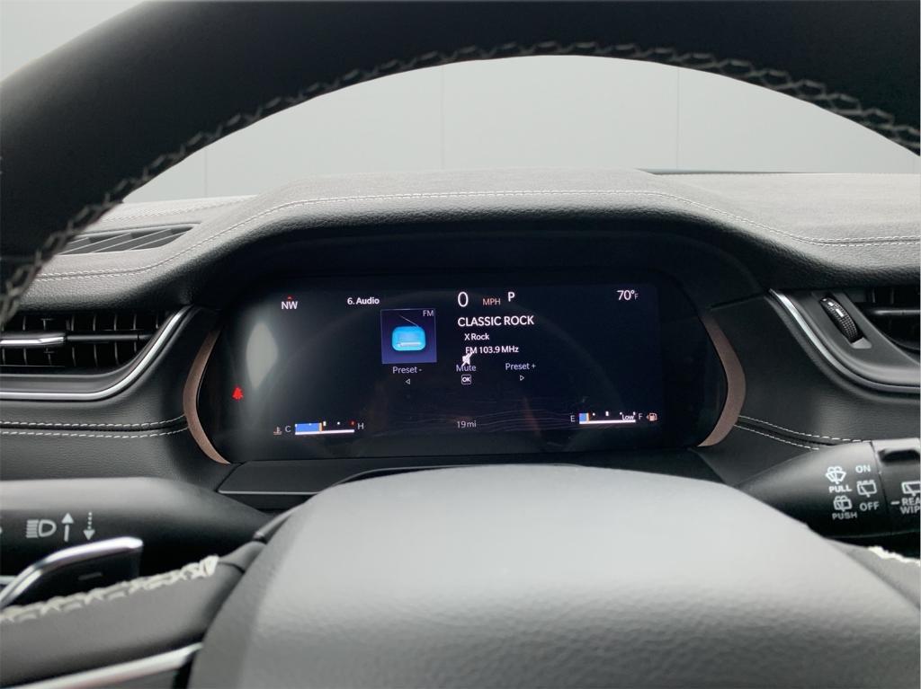 new 2025 Jeep Grand Cherokee L car, priced at $48,009