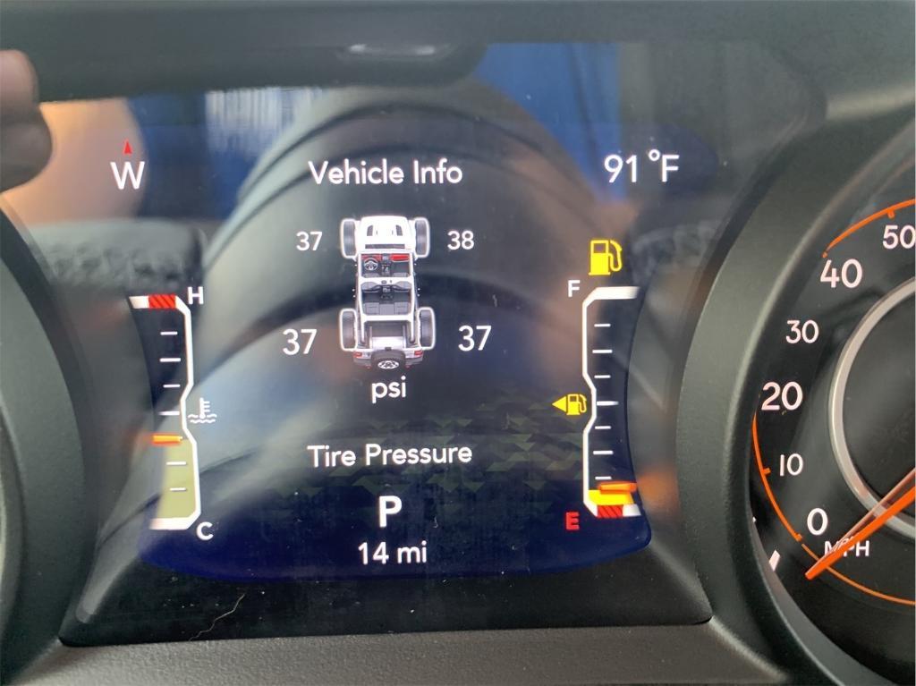 new 2025 Jeep Wrangler car, priced at $42,512