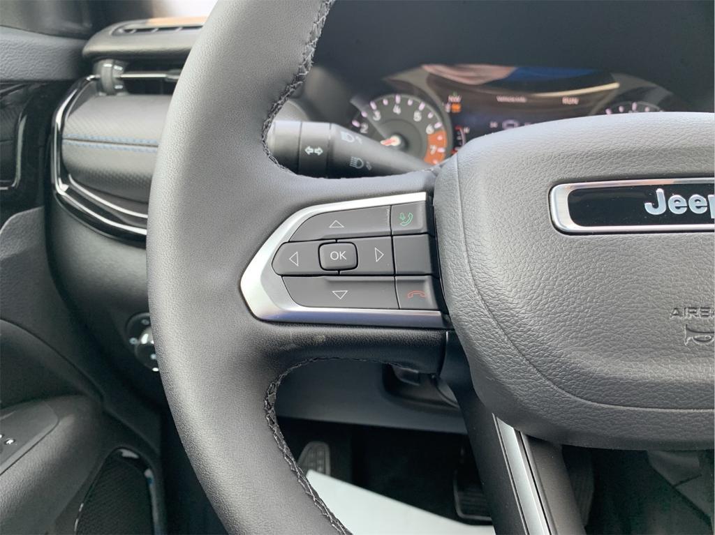 new 2025 Jeep Compass car, priced at $27,386