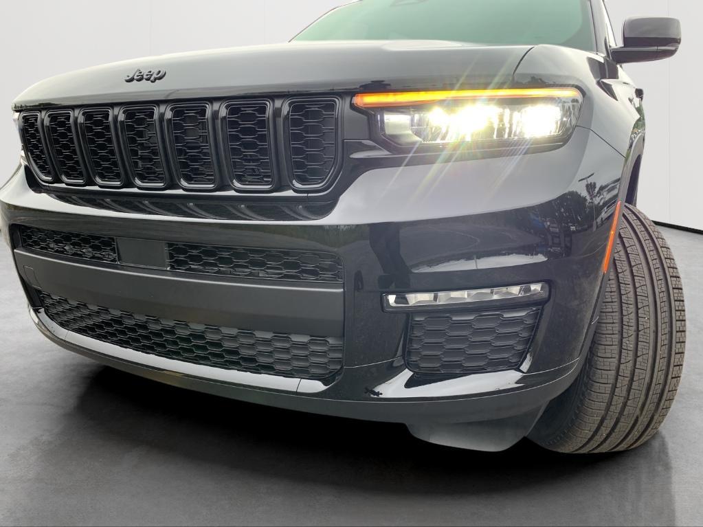 new 2025 Jeep Grand Cherokee L car, priced at $48,009