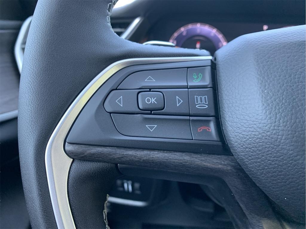 new 2025 Jeep Grand Cherokee L car, priced at $45,556