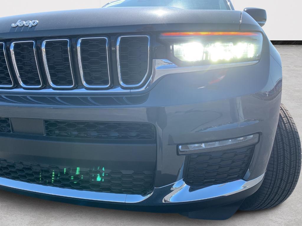 new 2025 Jeep Grand Cherokee L car, priced at $45,556