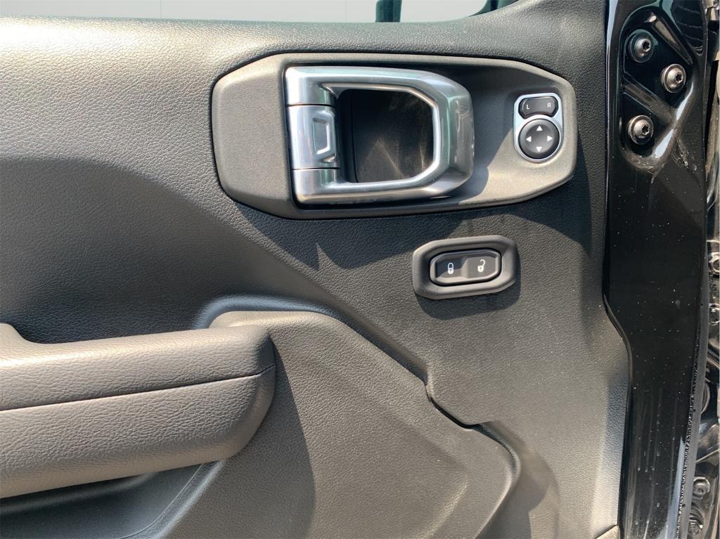 new 2025 Jeep Gladiator car, priced at $44,554