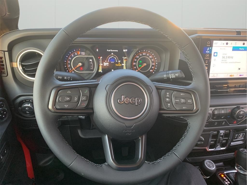 new 2025 Jeep Gladiator car, priced at $43,290