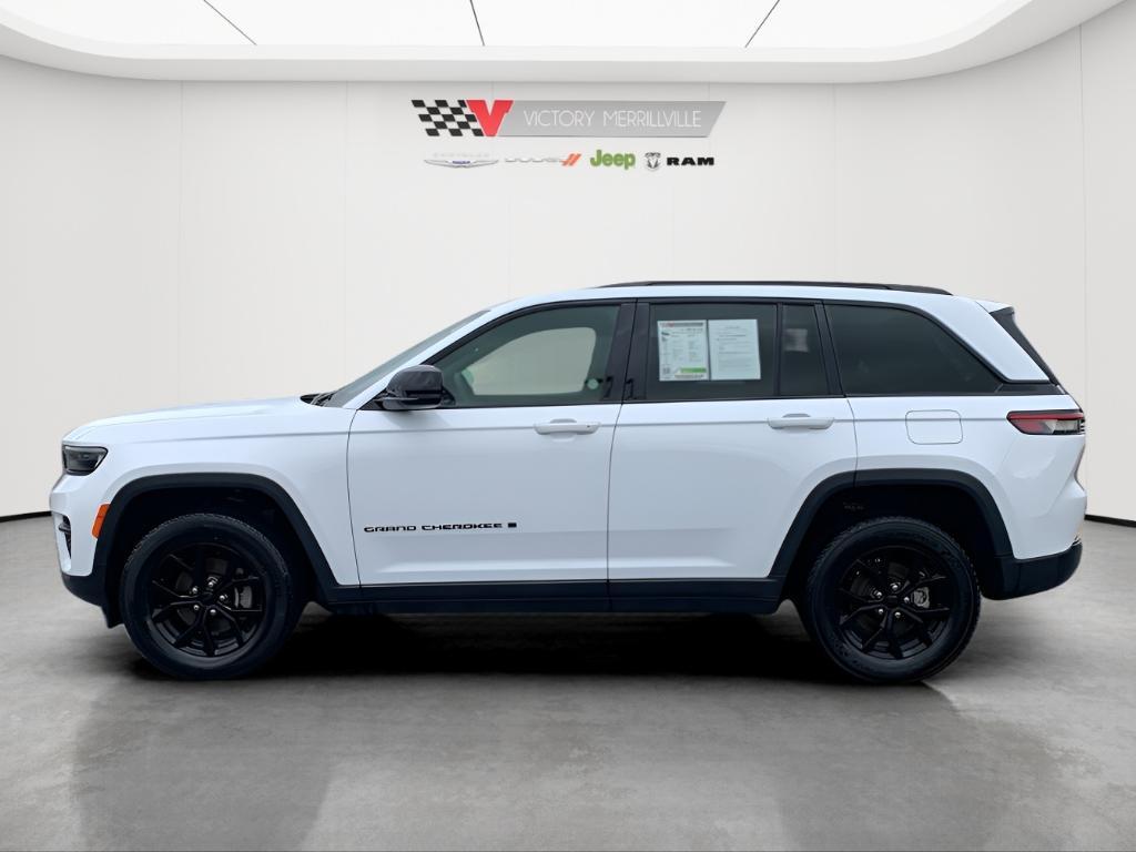 used 2024 Jeep Grand Cherokee car, priced at $32,527