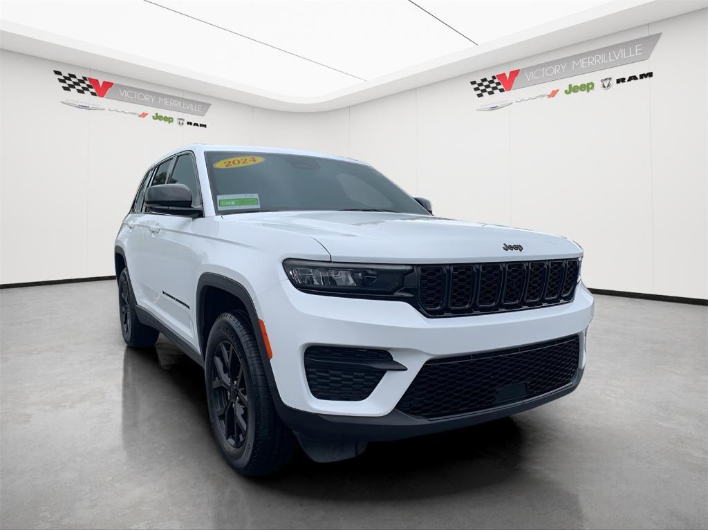 used 2024 Jeep Grand Cherokee car, priced at $32,527
