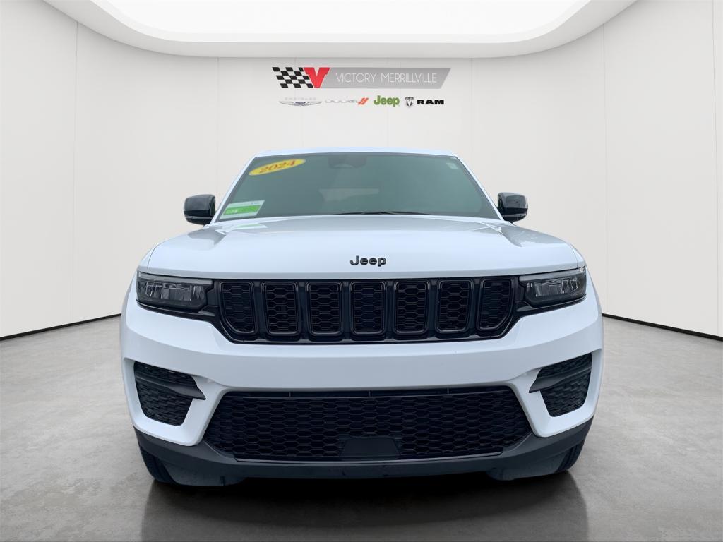 used 2024 Jeep Grand Cherokee car, priced at $32,527