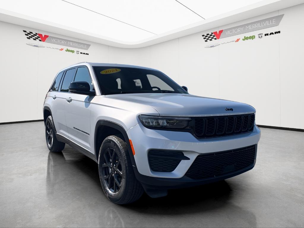 used 2024 Jeep Grand Cherokee car, priced at $31,520