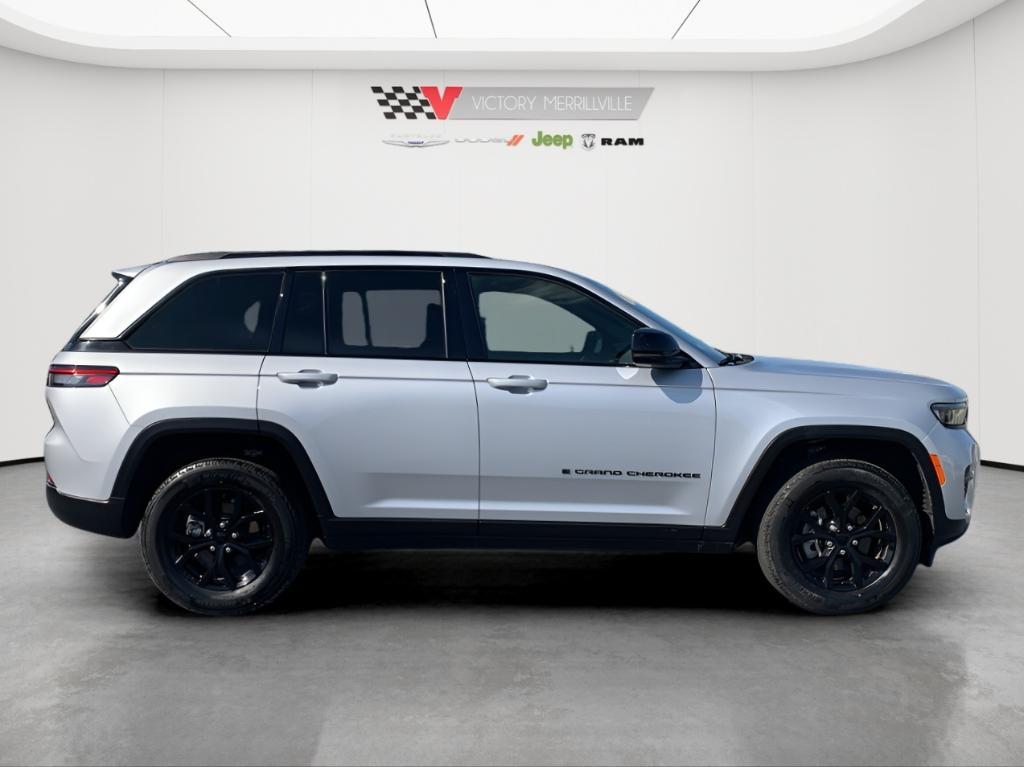 used 2024 Jeep Grand Cherokee car, priced at $31,520