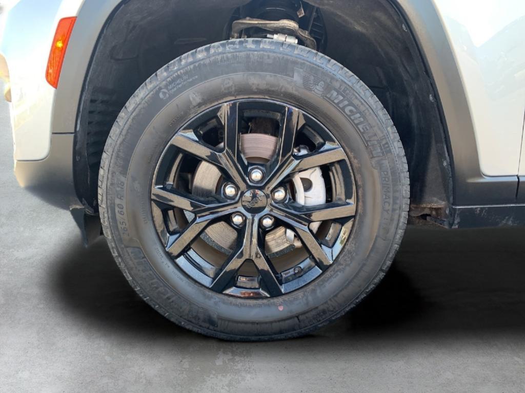 used 2024 Jeep Grand Cherokee car, priced at $31,520
