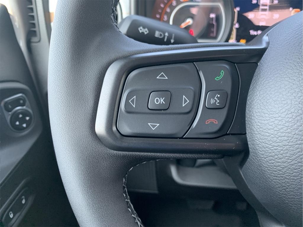 new 2025 Jeep Wrangler car, priced at $41,174