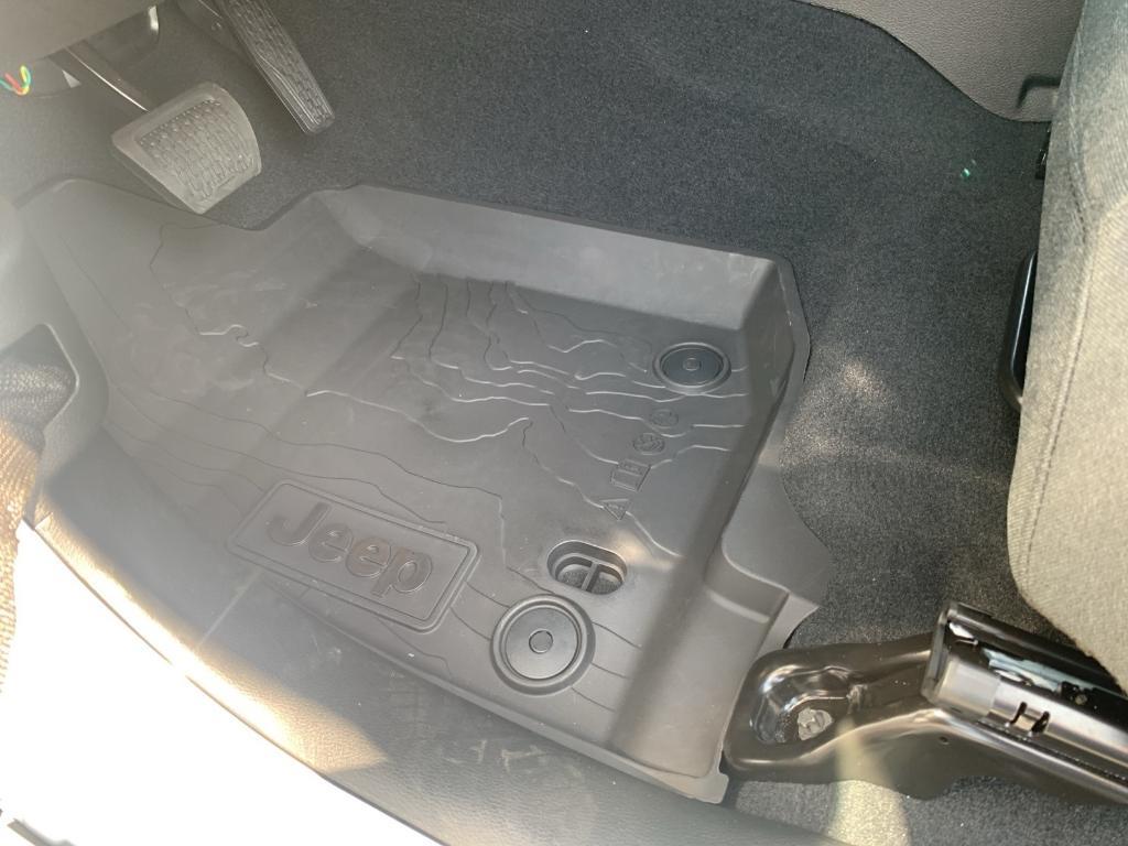 new 2025 Jeep Wrangler car, priced at $41,174