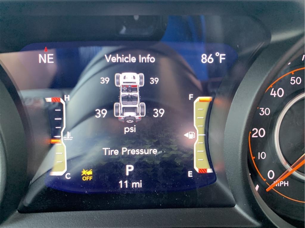 new 2025 Jeep Wrangler car, priced at $41,174