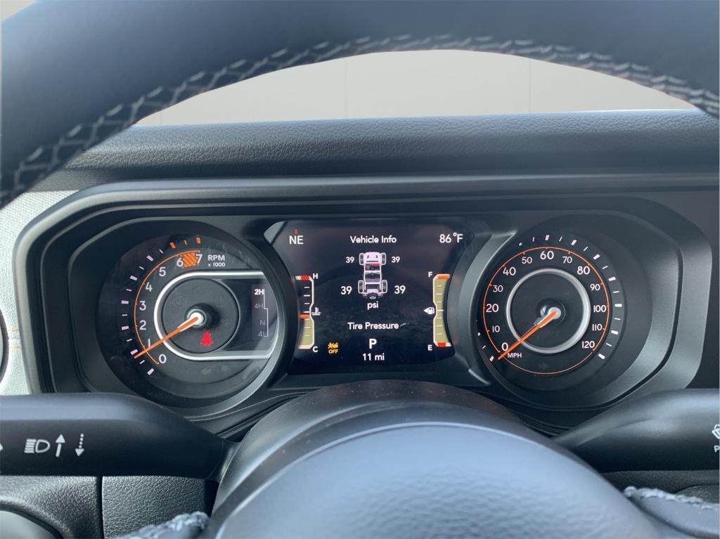 new 2025 Jeep Wrangler car, priced at $41,174