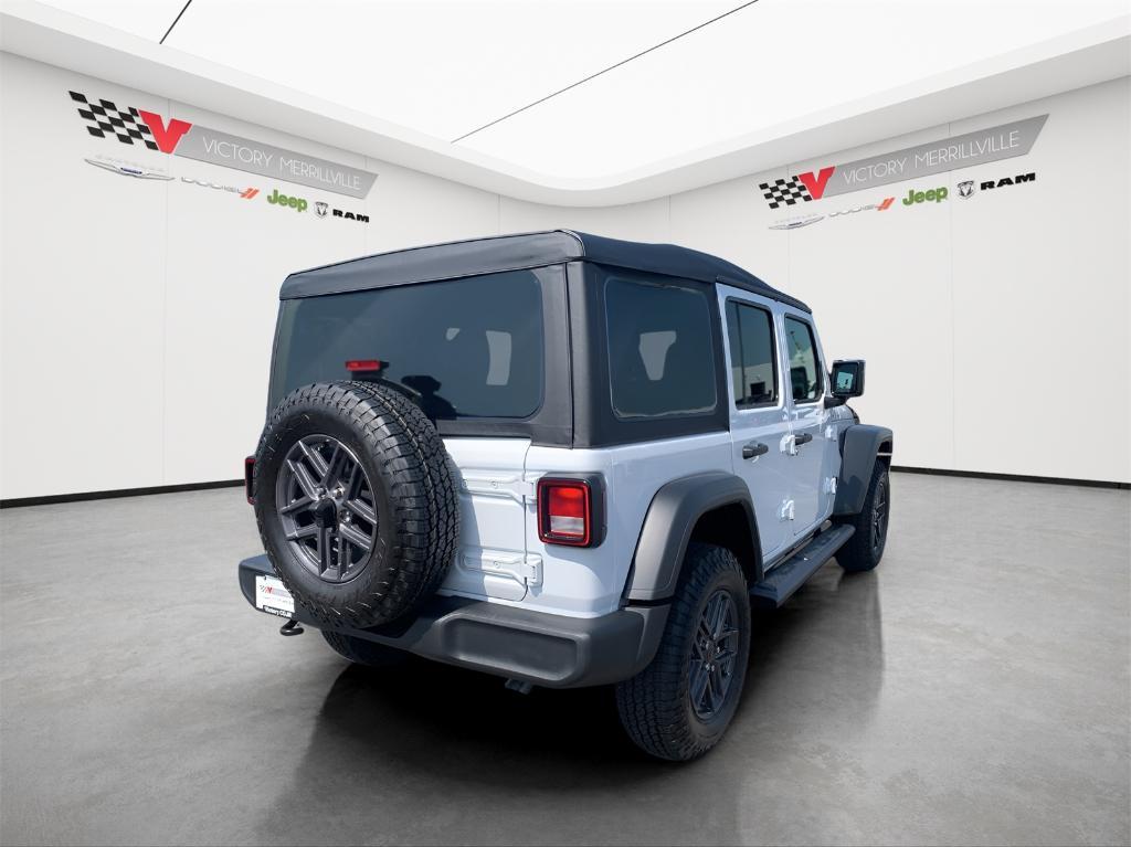 new 2025 Jeep Wrangler car, priced at $41,174