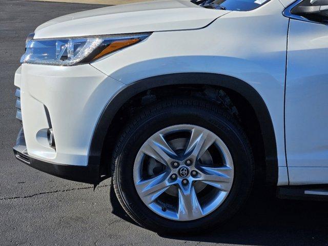 used 2017 Toyota Highlander car, priced at $24,896