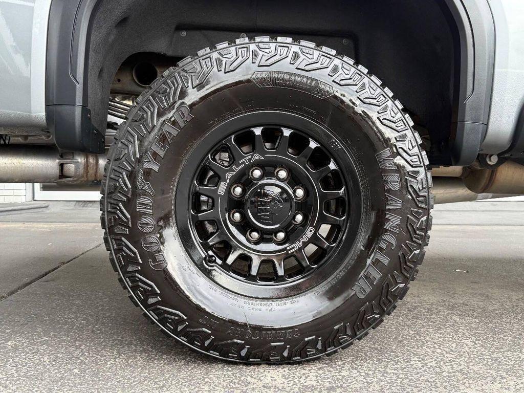 used 2024 GMC Sierra 2500 car, priced at $85,999