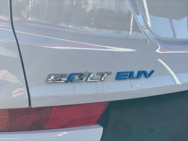 used 2022 Chevrolet Bolt EUV car, priced at $23,495