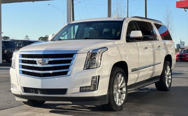 used 2019 Cadillac Escalade ESV car, priced at $42,999