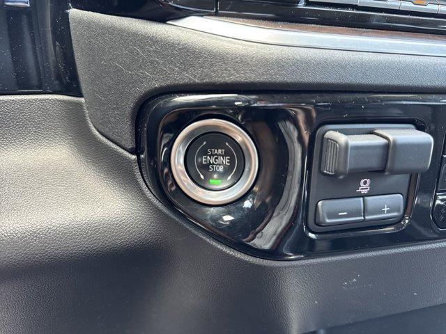 used 2022 GMC Sierra 1500 car, priced at $38,550
