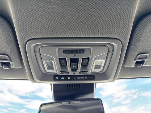 used 2022 GMC Sierra 1500 car, priced at $38,550