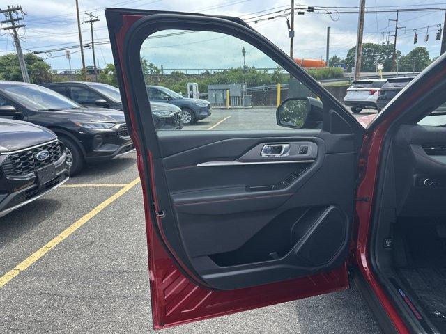 new 2025 Ford Explorer car, priced at $57,430